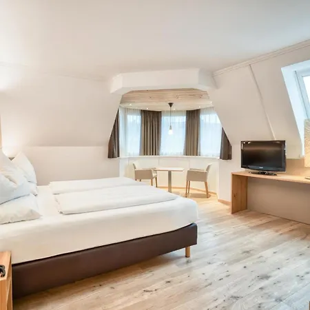 Otel Leipziger Hof 4*