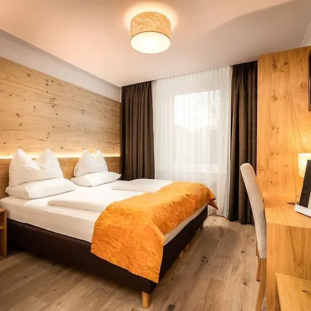 Otel Leipziger Hof 4*