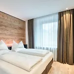 Leipziger Hof Hotel 4*