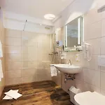 Leipziger Hof Hotel 4*