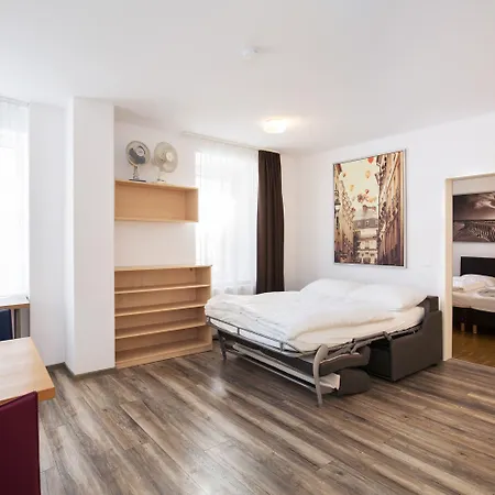 Leipziger Hof Otel 4*