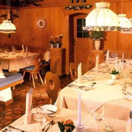 Leipziger Hof Szálloda 4*